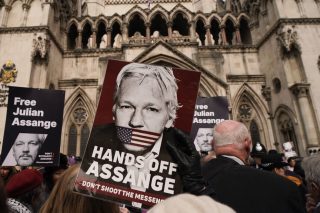 julian assange